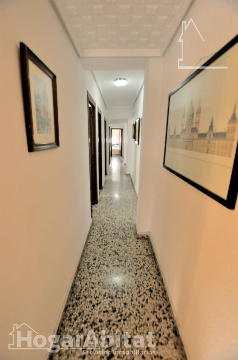 Piso de 4 habitaciones en Xirivella en venta - 189.000 € (Ref: 9911114)