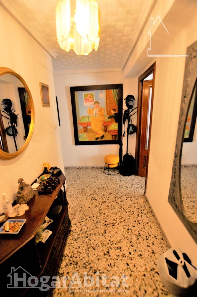 Piso de 4 habitaciones en Xirivella en venta - 189.000 € (Ref: 9911114)