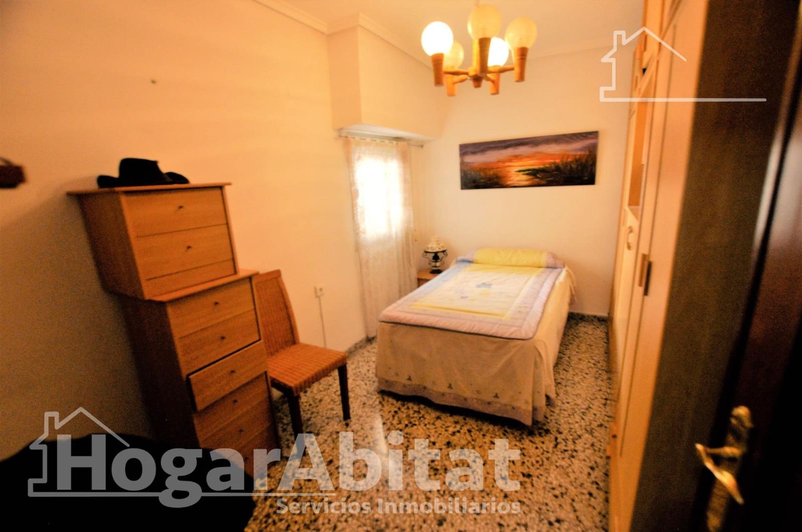 Piso de 4 habitaciones en Xirivella en venta - 189.000 € (Ref: 9911114)