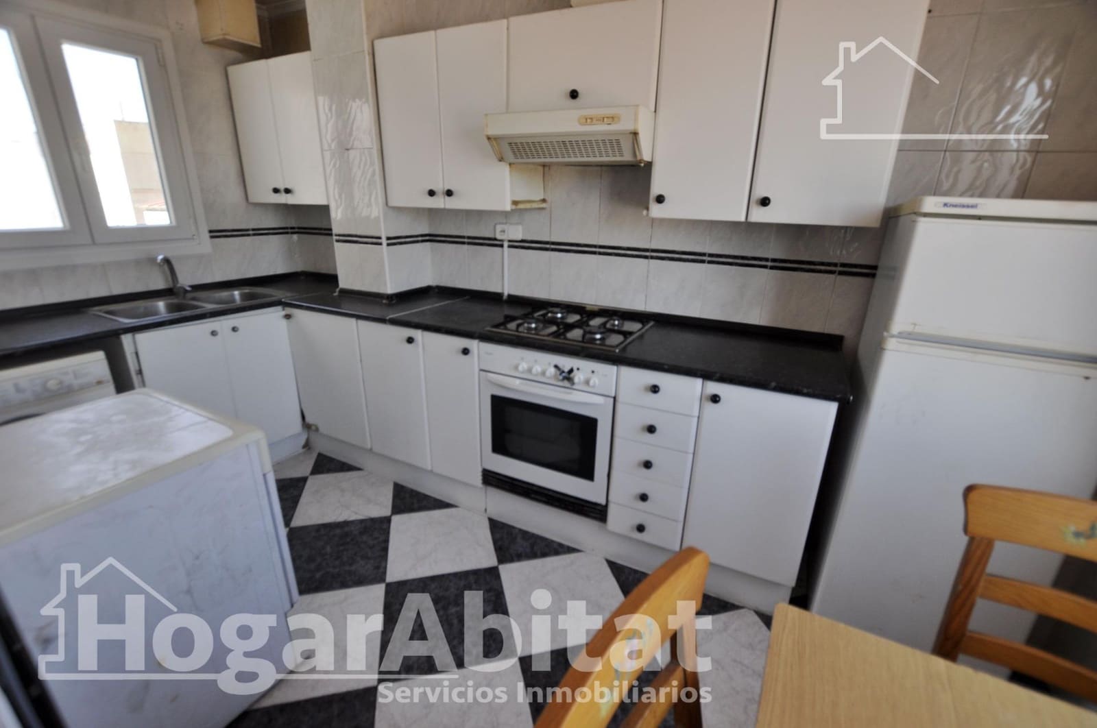 2 Zimmer Penthouse zu verkaufen in Xirivella - 140.000 € (Ref: 9911115)