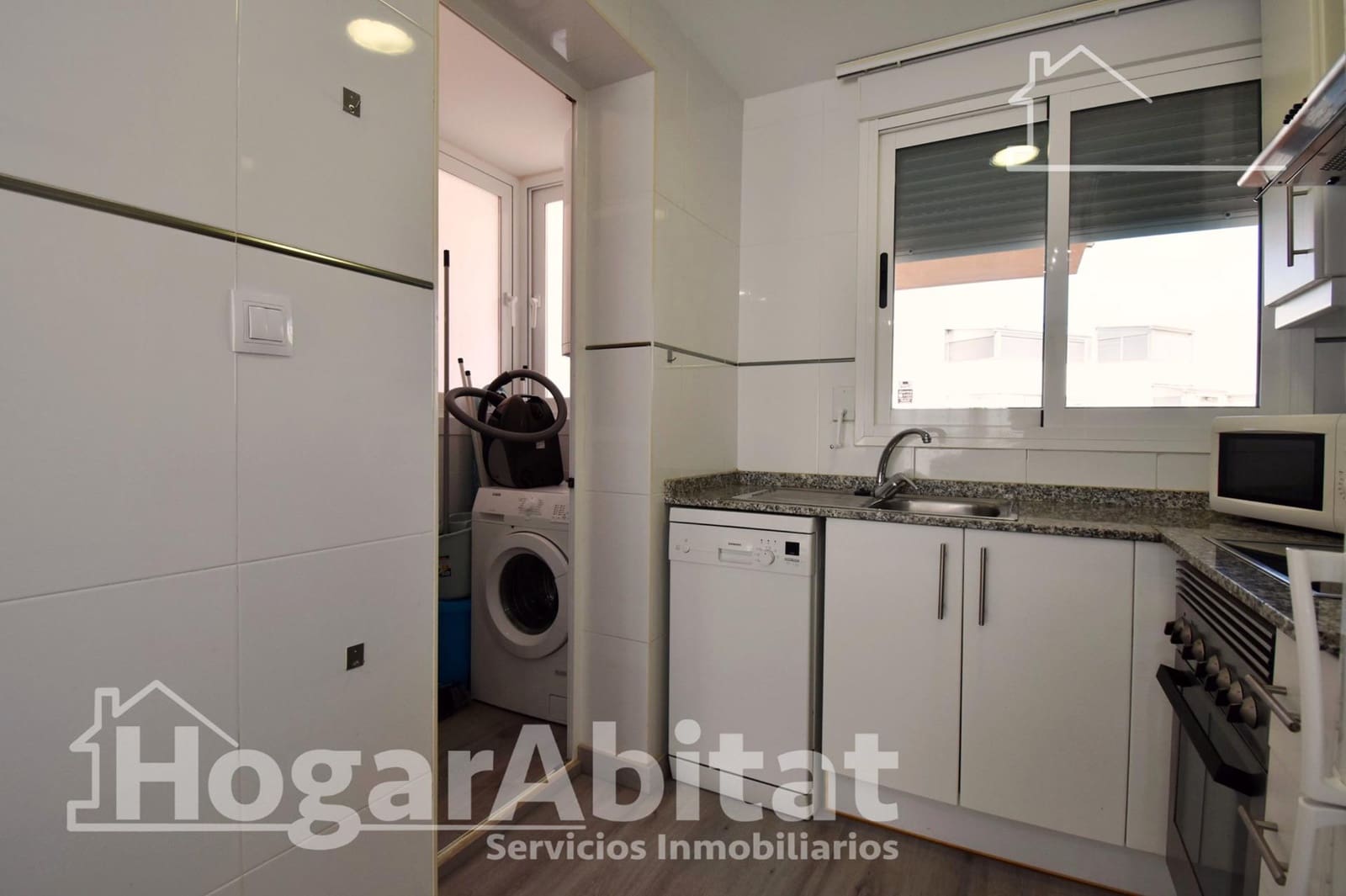 2 bedroom Flat for sale in Denia with pool garage - € 385,000 (Ref: 9911120)