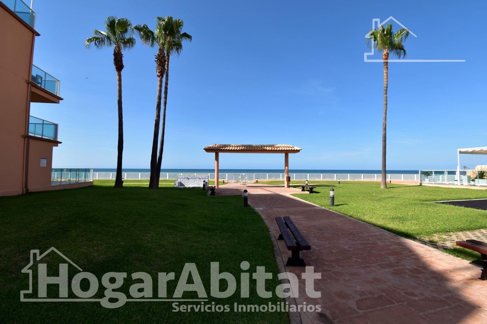 2 bedroom Flat for sale in Denia with pool garage - € 385,000 (Ref: 9911120)