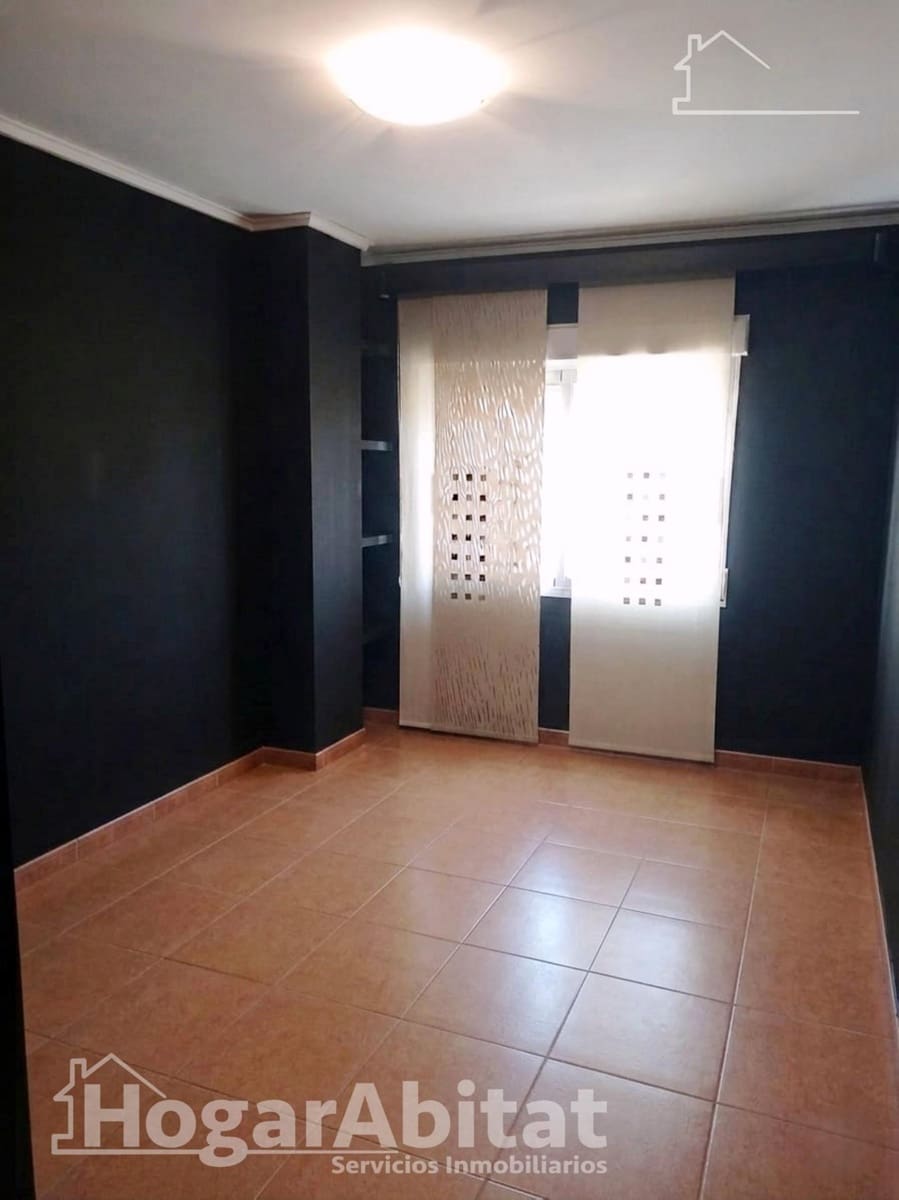 Piso de 3 habitaciones en Tavernes de la Valldigna en venta con garaje - 185.000 € (Ref: 9911121)