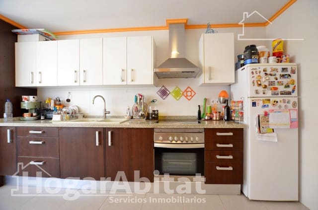 Piso de 3 habitaciones en Tavernes de la Valldigna en venta con garaje - 185.000 € (Ref: 9911121)