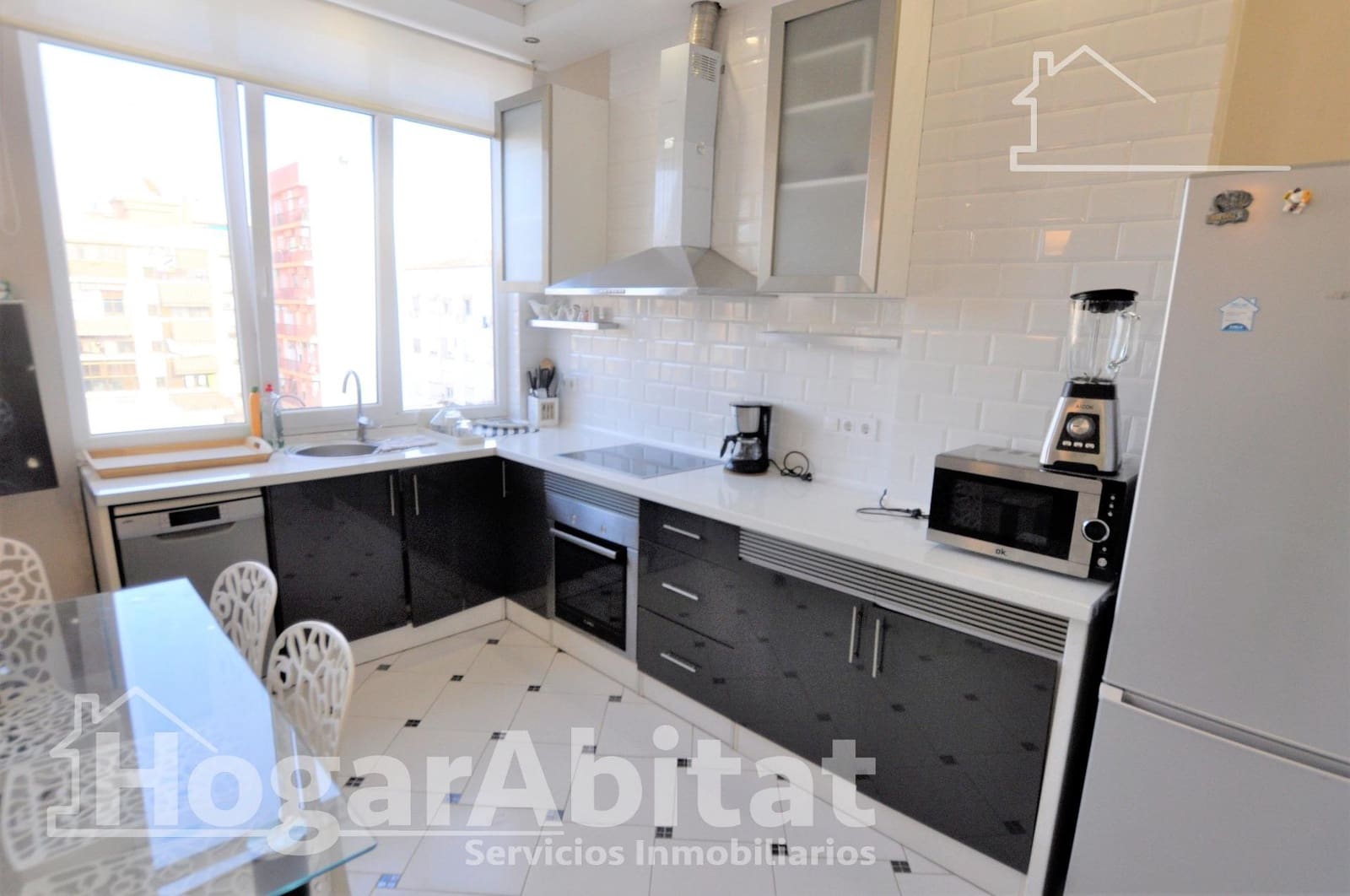 3 sovrum Lägenhet till salu i Valencia stad - 235 000 € (Ref: 9911126)