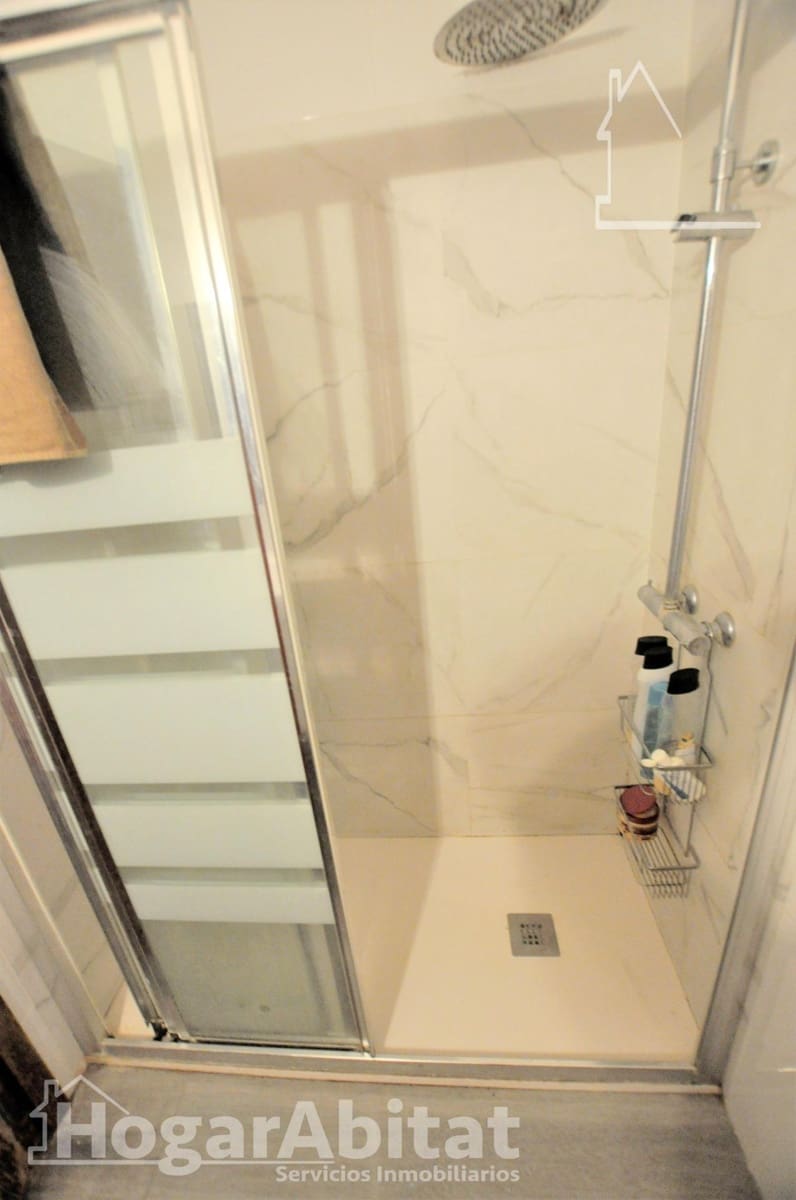 Piso de 3 habitaciones en Xirivella en venta - 195.000 € (Ref: 9911129)