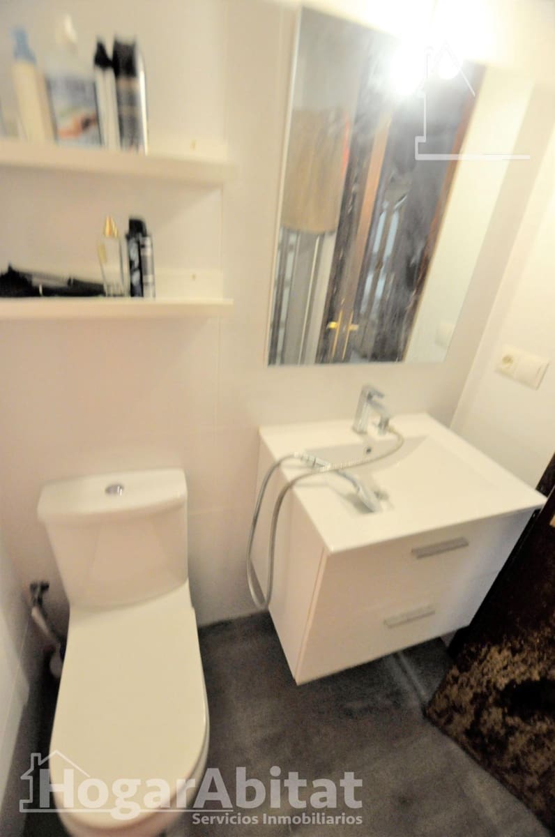 Piso de 3 habitaciones en Xirivella en venta - 195.000 € (Ref: 9911129)