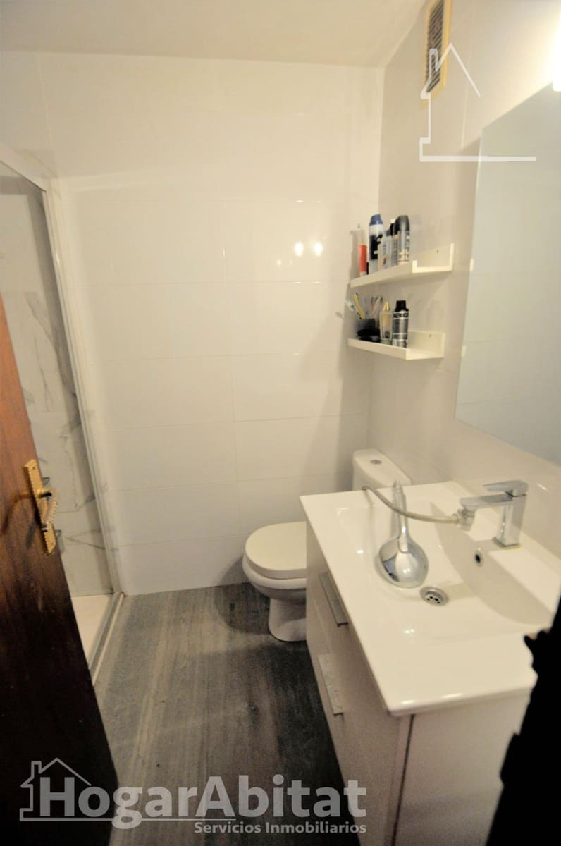 Piso de 3 habitaciones en Xirivella en venta - 195.000 € (Ref: 9911129)