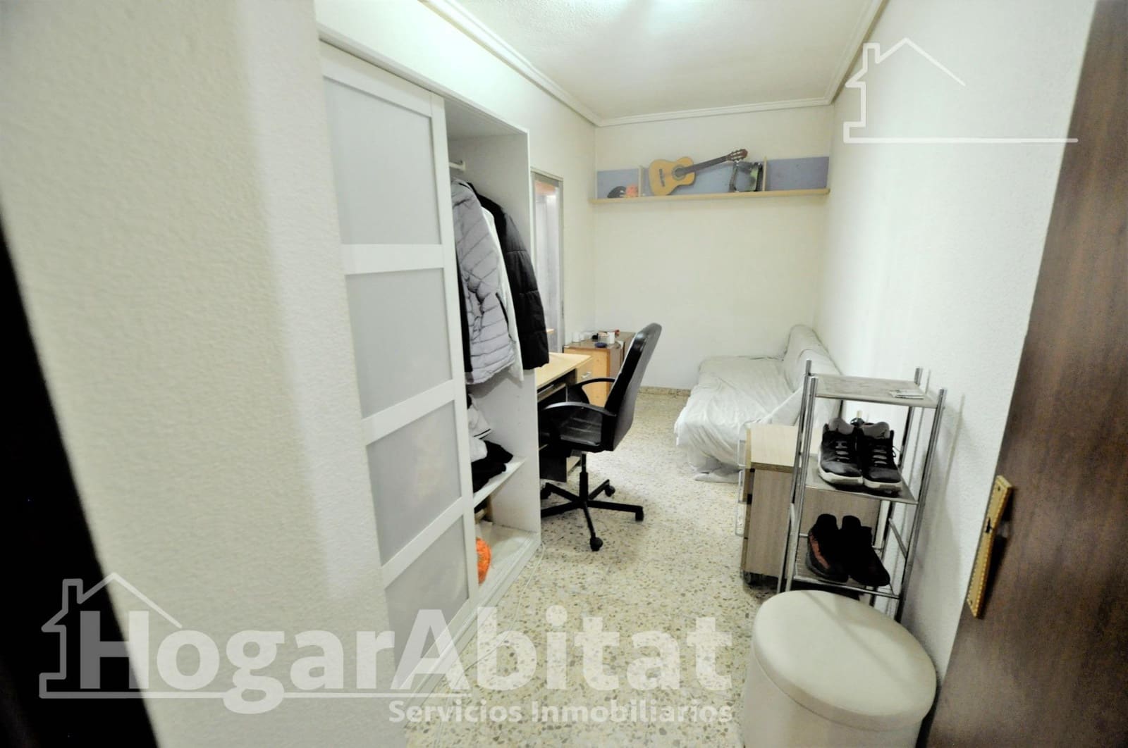 Piso de 3 habitaciones en Xirivella en venta - 195.000 € (Ref: 9911129)