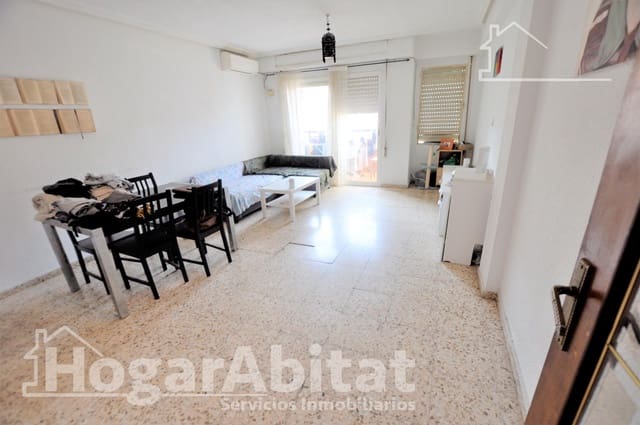 Piso de 3 habitaciones en Xirivella en venta - 195.000 € (Ref: 9911129)
