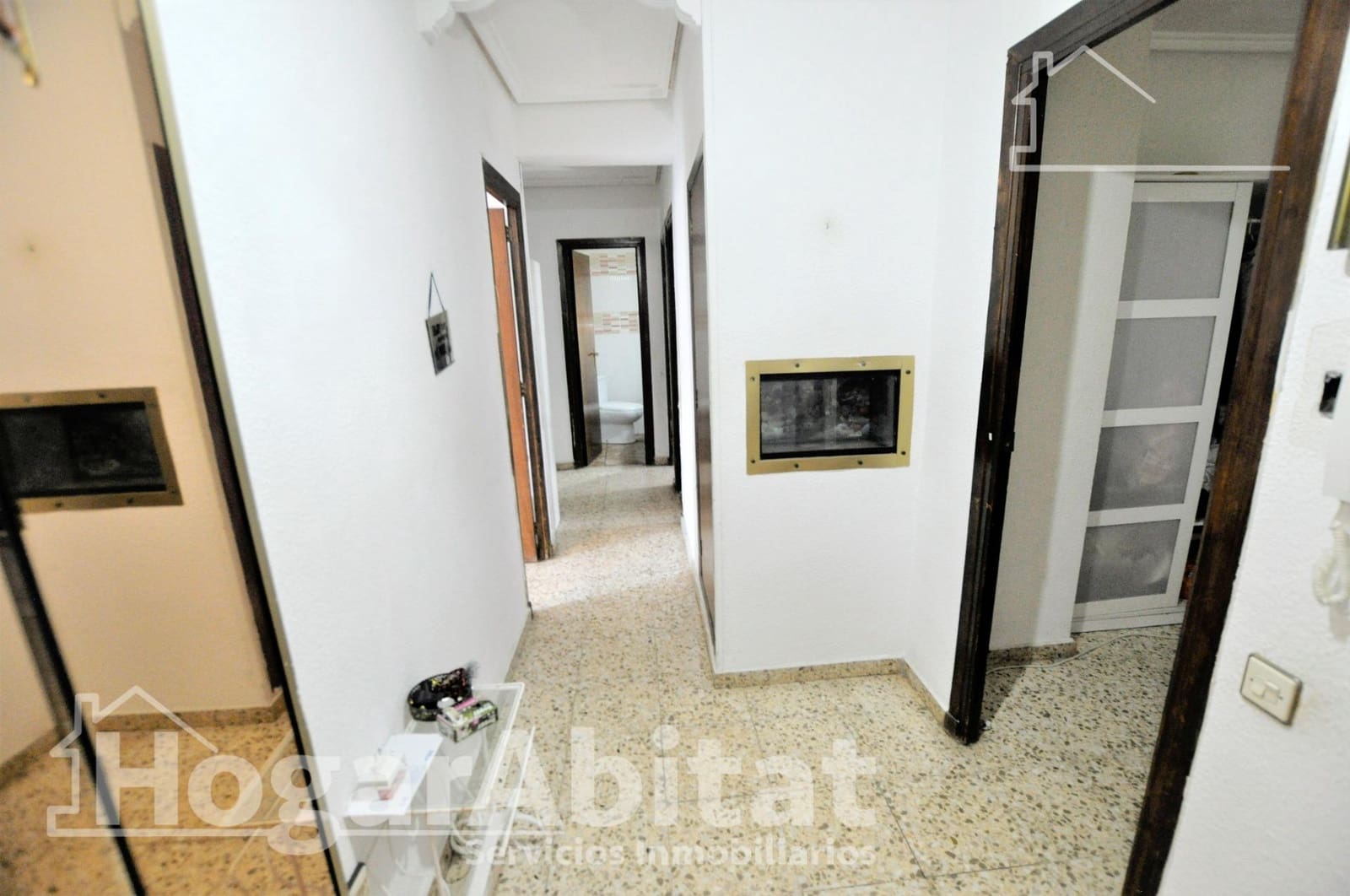 Piso de 3 habitaciones en Xirivella en venta - 195.000 € (Ref: 9911129)