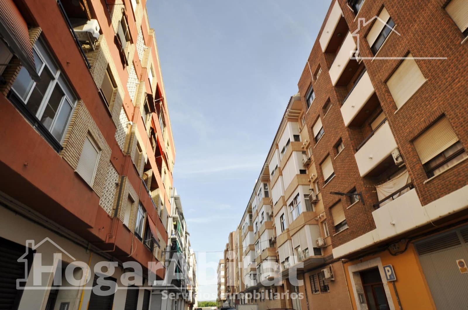 Piso de 3 habitaciones en Xirivella en venta - 195.000 € (Ref: 9911129)
