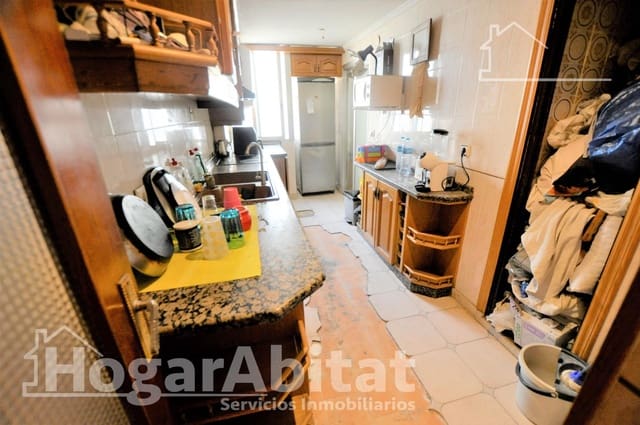 Piso de 3 habitaciones en Xirivella en venta - 195.000 € (Ref: 9911129)
