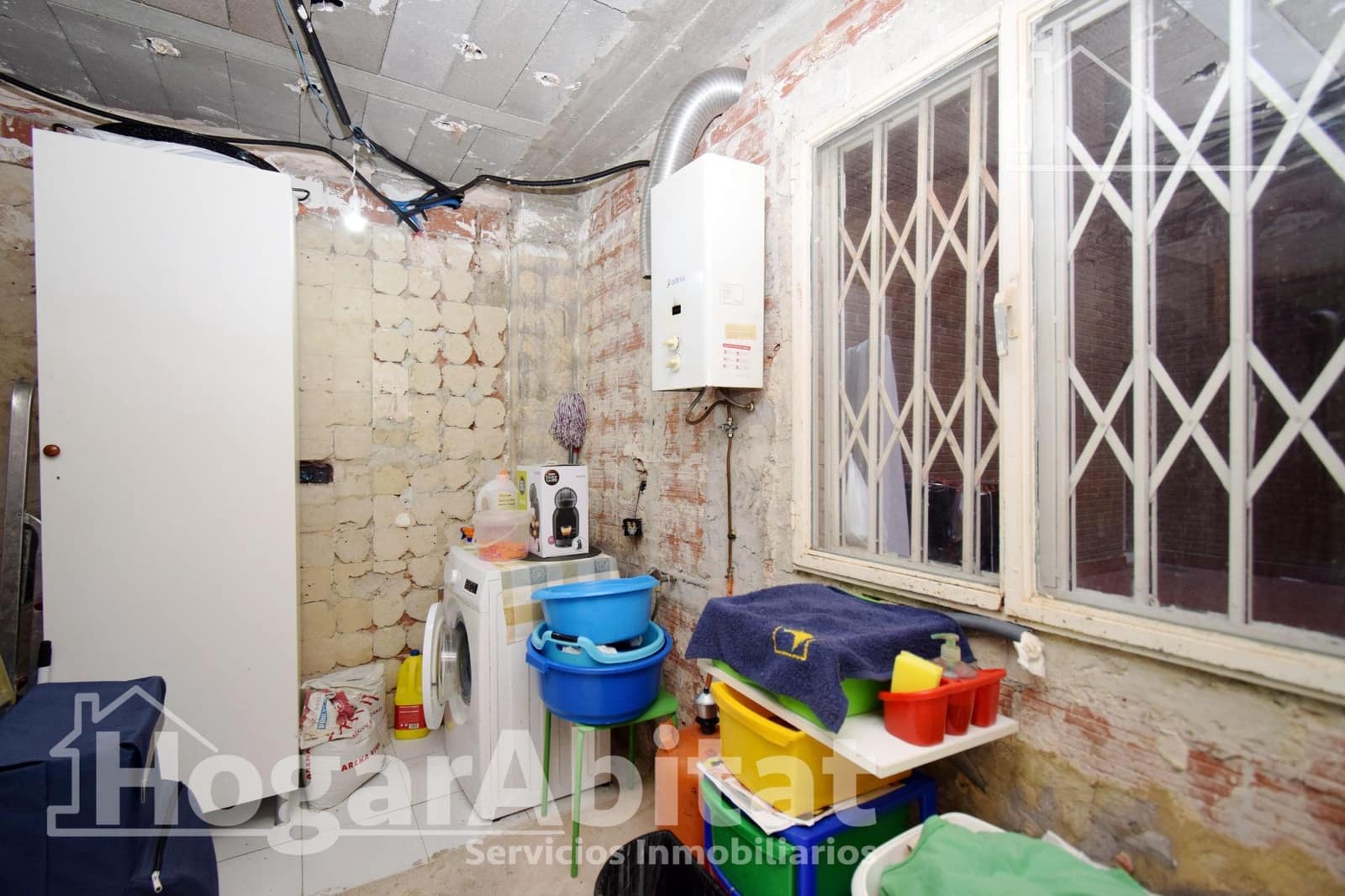 Piso de 3 habitaciones en Paterna en venta - 200.000 € (Ref: 9911130)