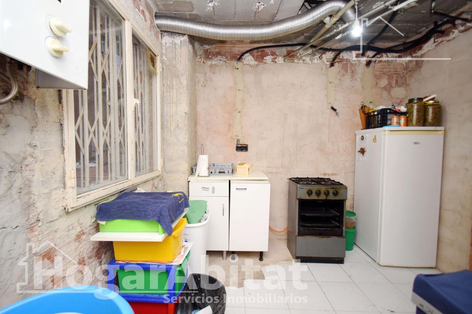 Piso de 3 habitaciones en Paterna en venta - 200.000 € (Ref: 9911130)