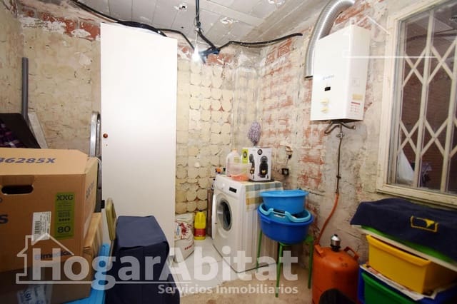 Piso de 3 habitaciones en Paterna en venta - 200.000 € (Ref: 9911130)