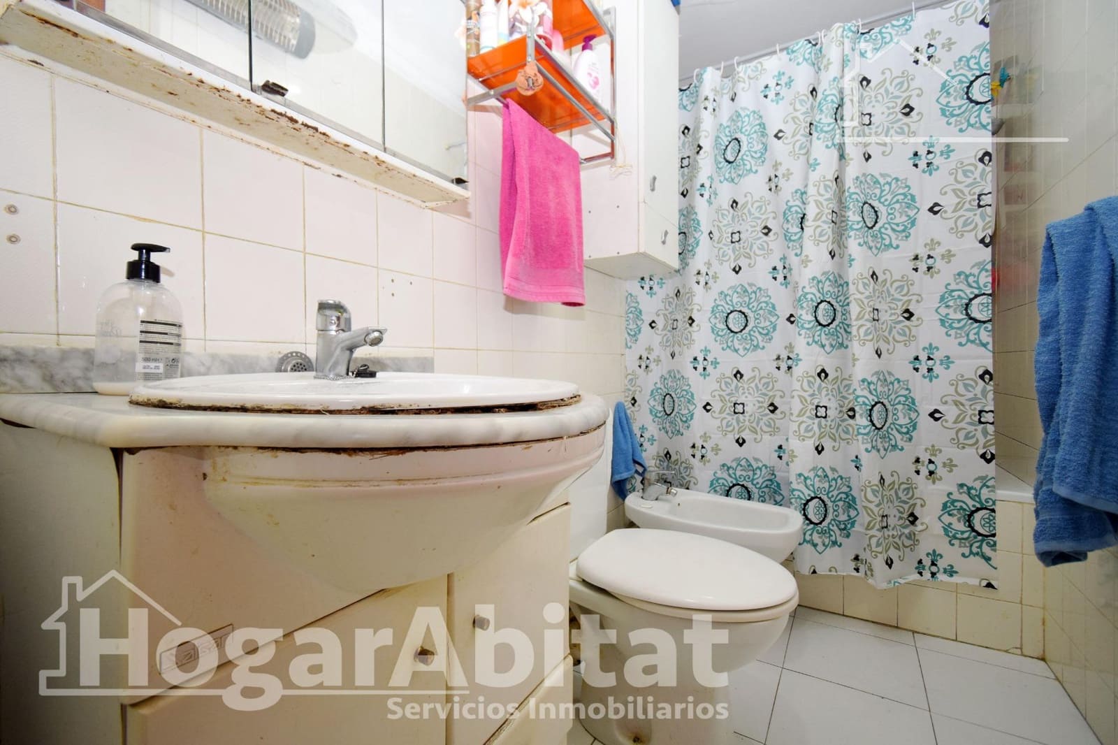 Piso de 3 habitaciones en Paterna en venta - 200.000 € (Ref: 9911130)