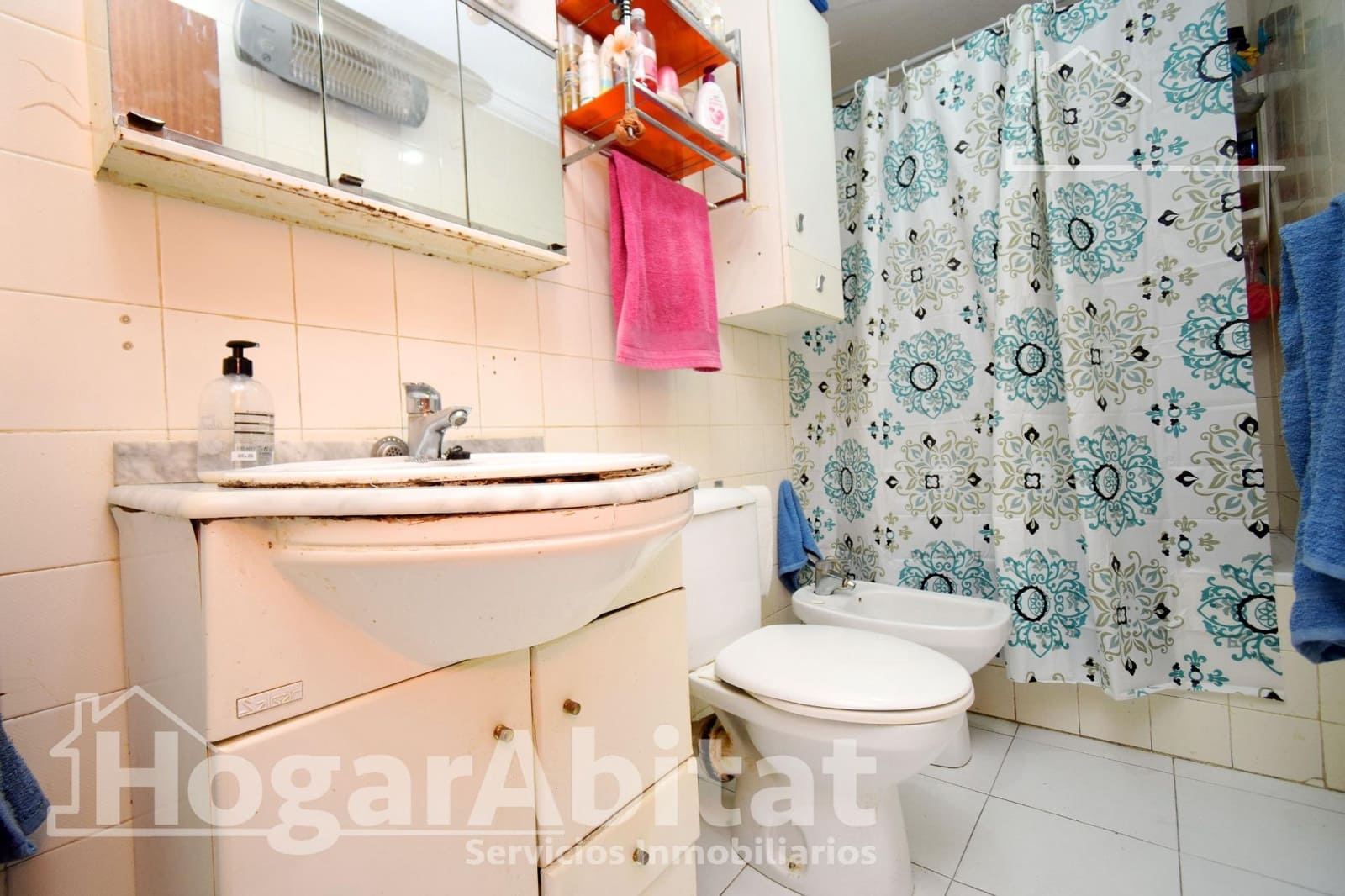 Piso de 3 habitaciones en Paterna en venta - 200.000 € (Ref: 9911130)