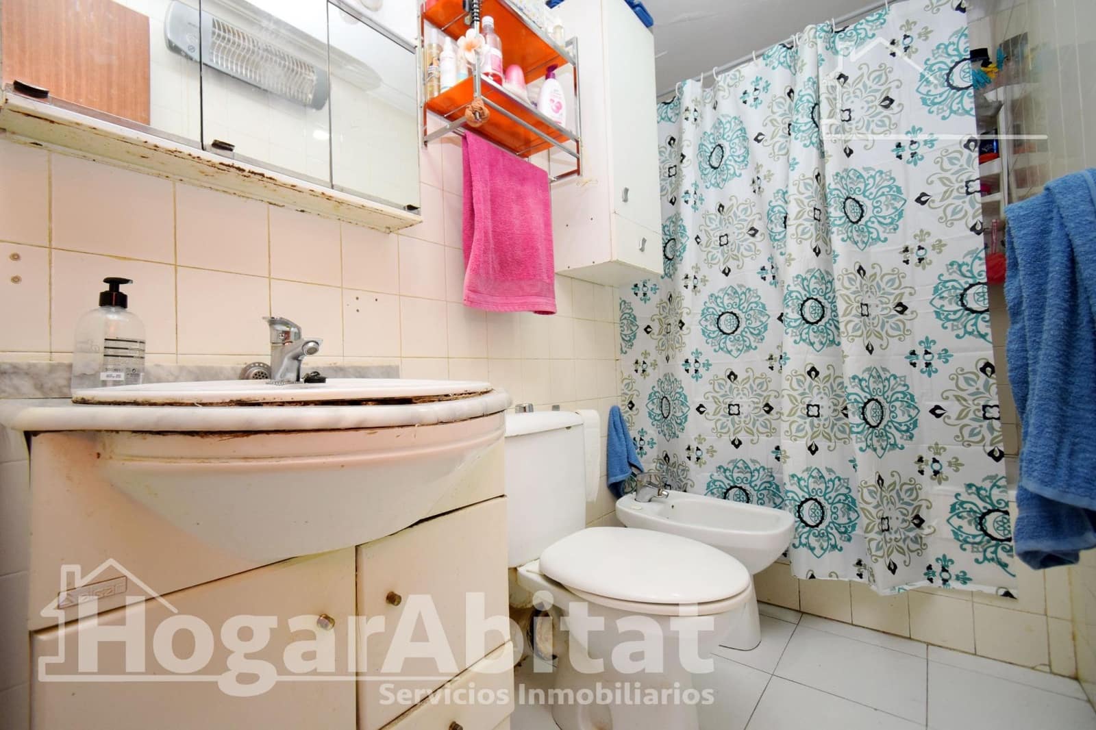Piso de 3 habitaciones en Paterna en venta - 200.000 € (Ref: 9911130)