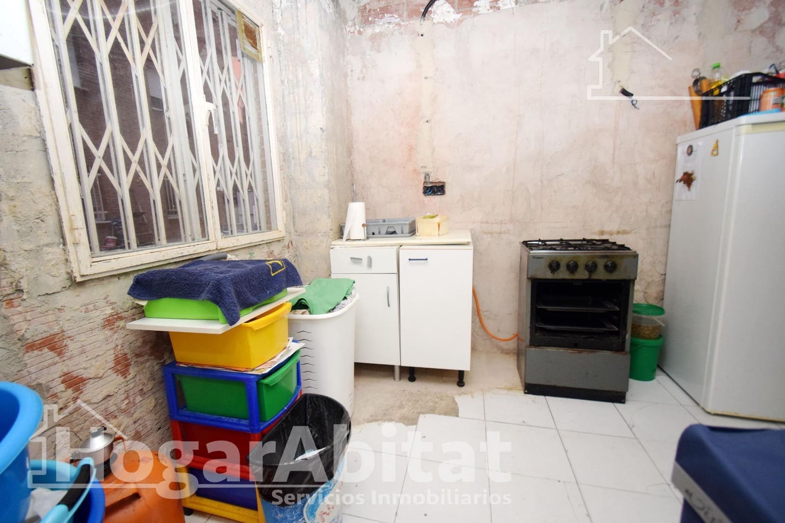 Piso de 3 habitaciones en Paterna en venta - 200.000 € (Ref: 9911130)