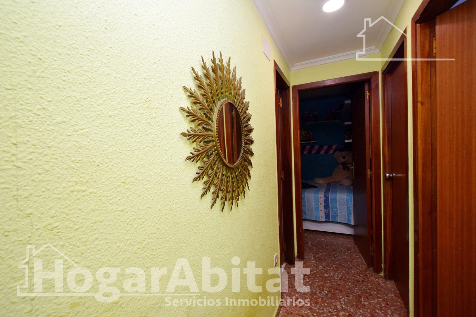 Piso de 3 habitaciones en Paterna en venta - 200.000 € (Ref: 9911130)