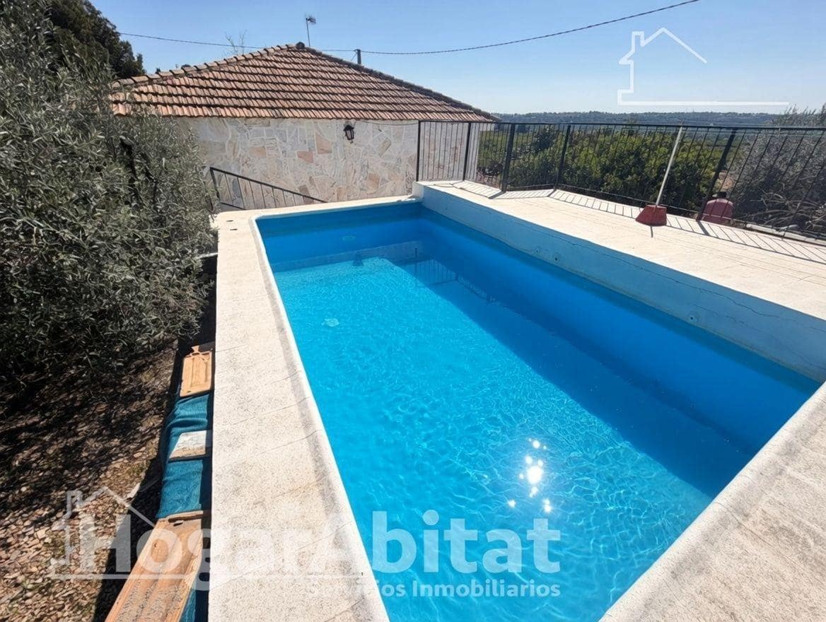 Chalet de 3 habitaciones en Torrent en venta con piscina garaje - 230.000 € (Ref: 9911132)