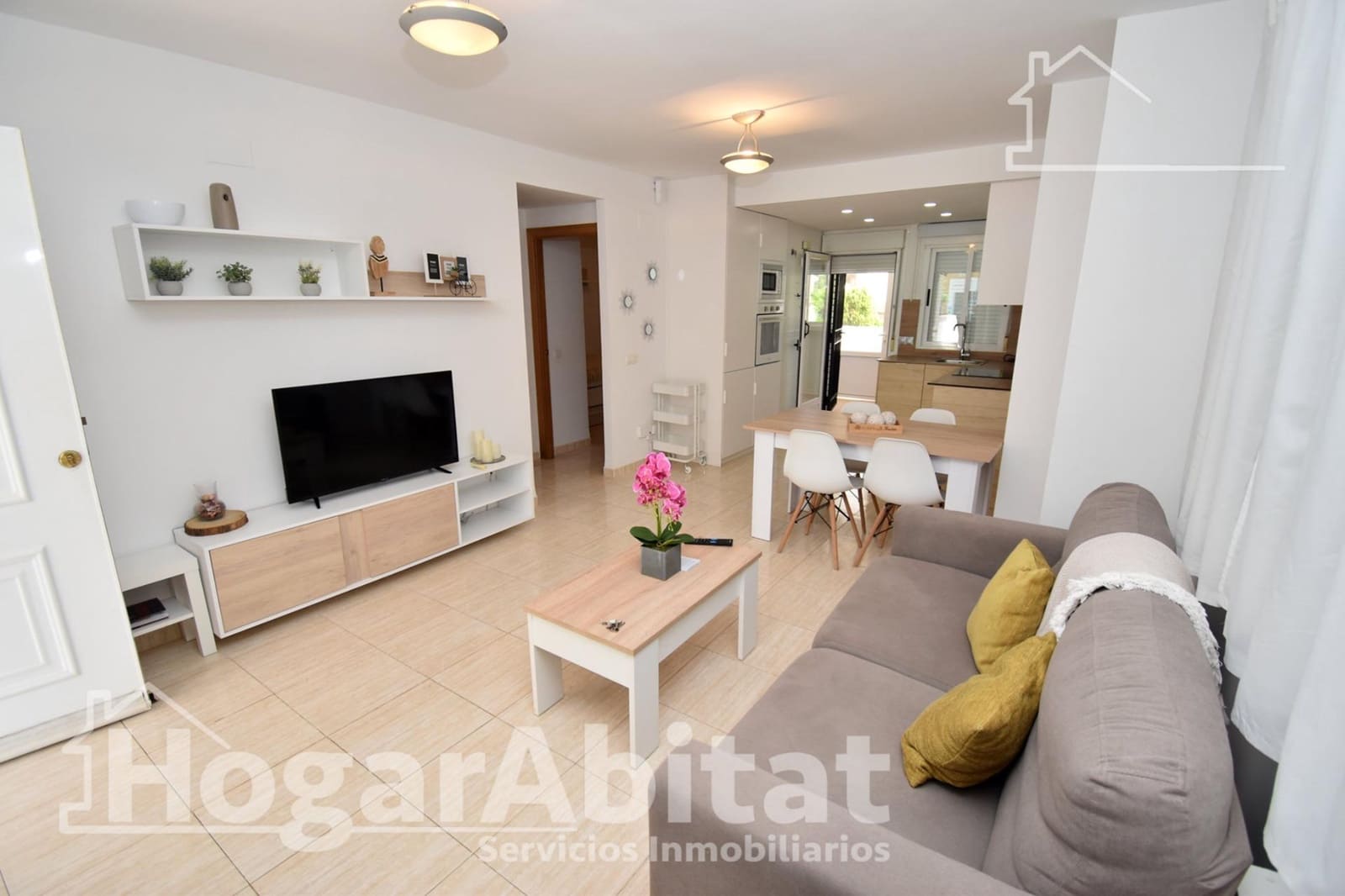 2 slaapkamer Flat te koop in Oropesa  met zwembad garage - € 160.000 (Ref: 9913225)