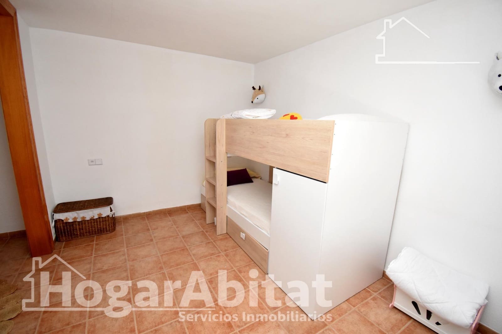 3 slaapkamer Villa te koop in Borriol met zwembad garage - € 285.000 (Ref: 9913227)