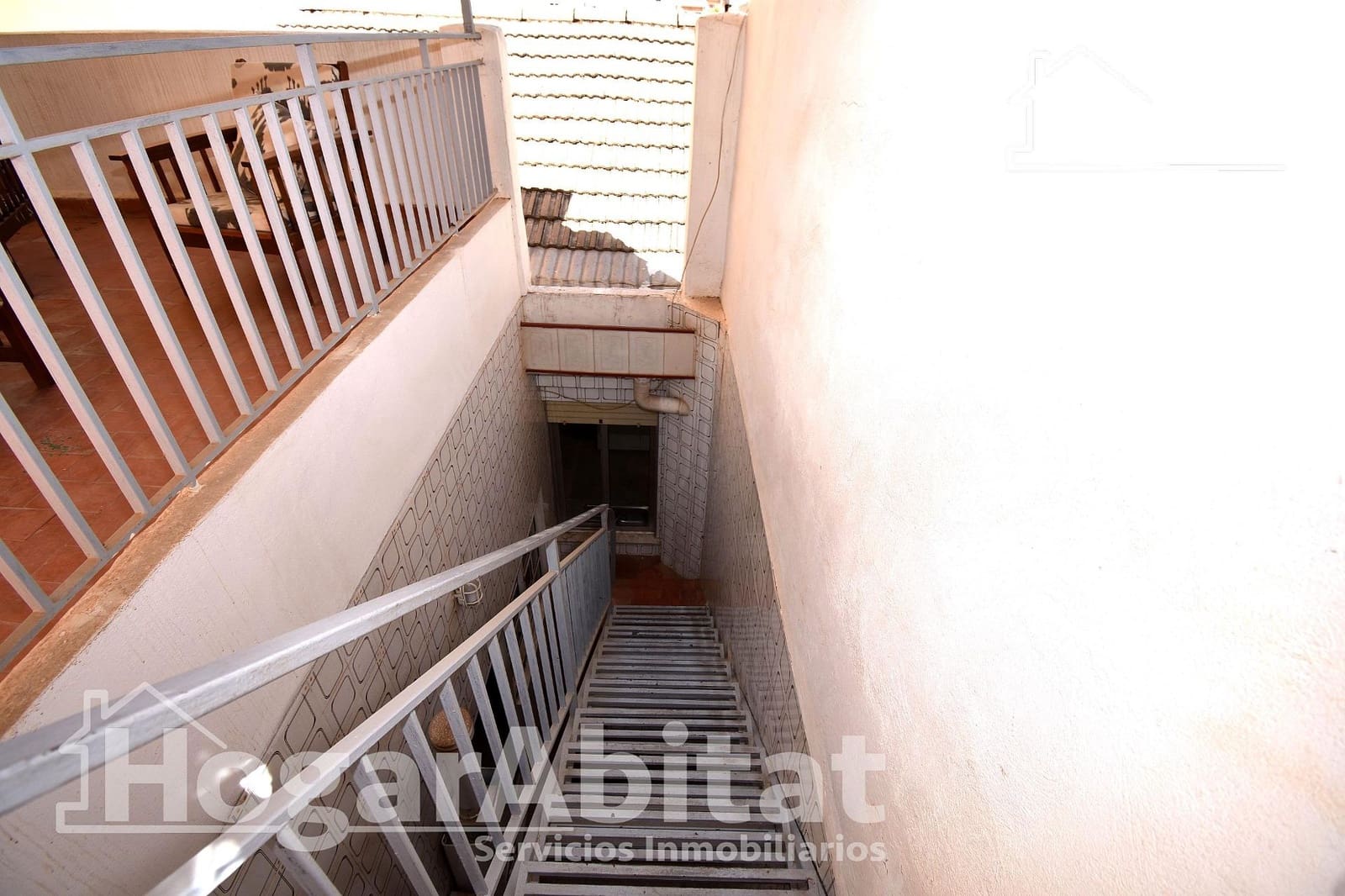 3 bedroom Townhouse for sale in Aldaia - € 300,000 (Ref: 9913233)