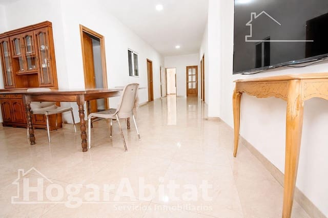 6 bedroom Townhouse for sale in Alzira - € 250,000 (Ref: 9913234)