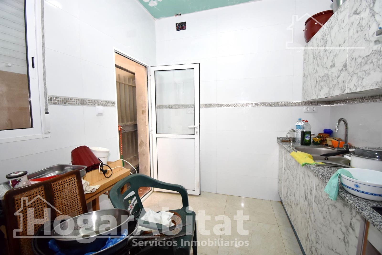 6 bedroom Townhouse for sale in Alzira - € 250,000 (Ref: 9913234)