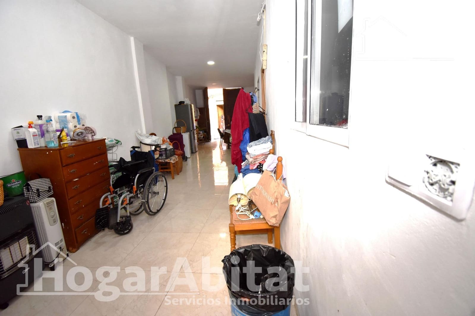 6 bedroom Townhouse for sale in Alzira - € 250,000 (Ref: 9913234)