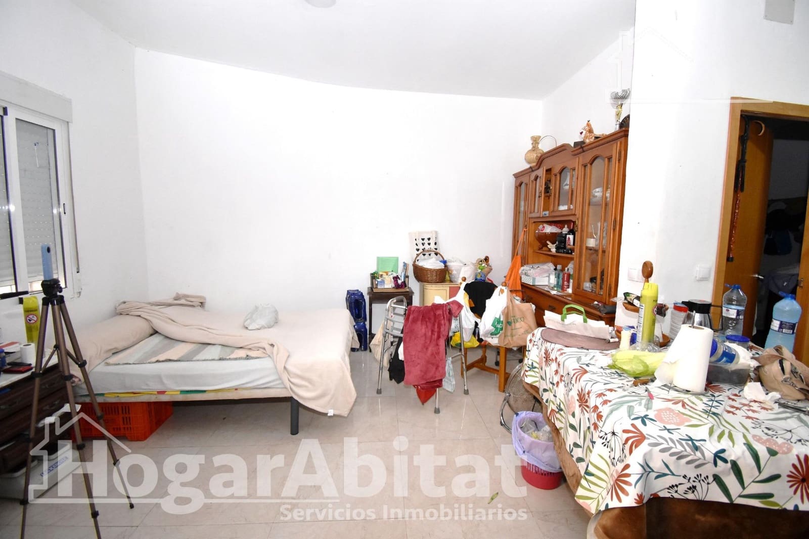 6 bedroom Townhouse for sale in Alzira - € 250,000 (Ref: 9913234)