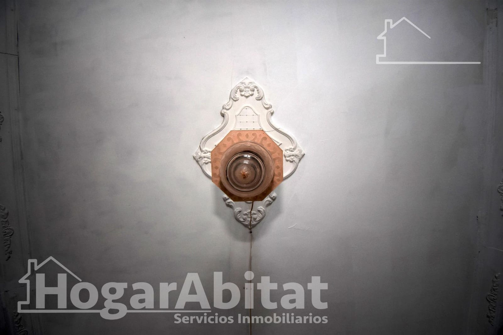 6 bedroom Townhouse for sale in Alzira - € 250,000 (Ref: 9913234)