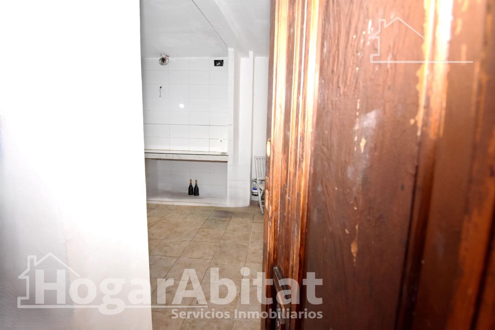 6 bedroom Townhouse for sale in Alzira - € 250,000 (Ref: 9913234)