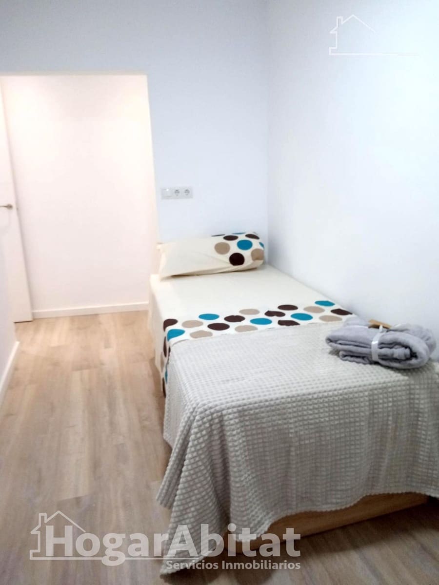 5 slaapkamer Huis te koop in Castello de la Plana - € 175.000 (Ref: 9913235)
