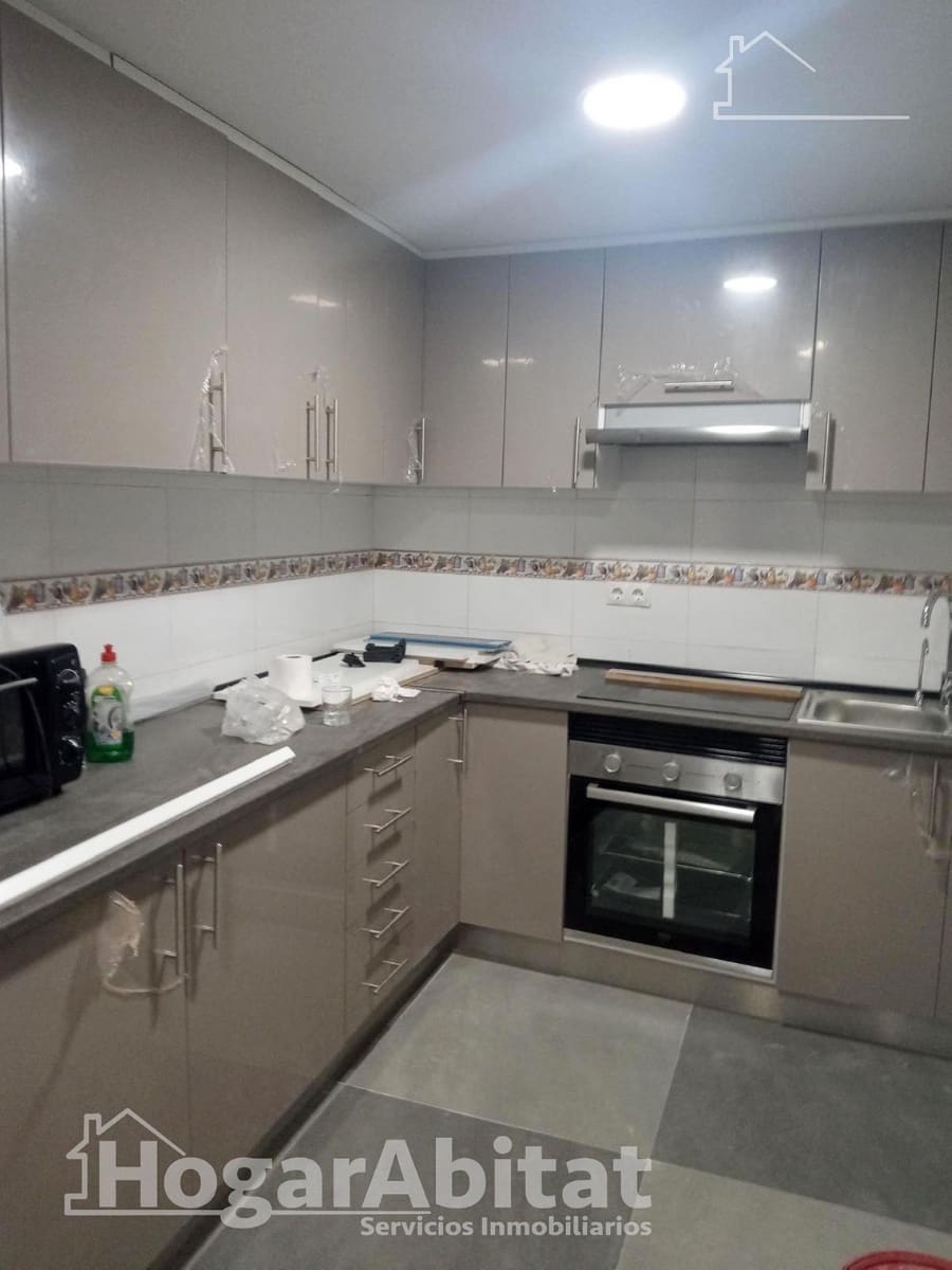 5 slaapkamer Huis te koop in Castello de la Plana - € 175.000 (Ref: 9913235)