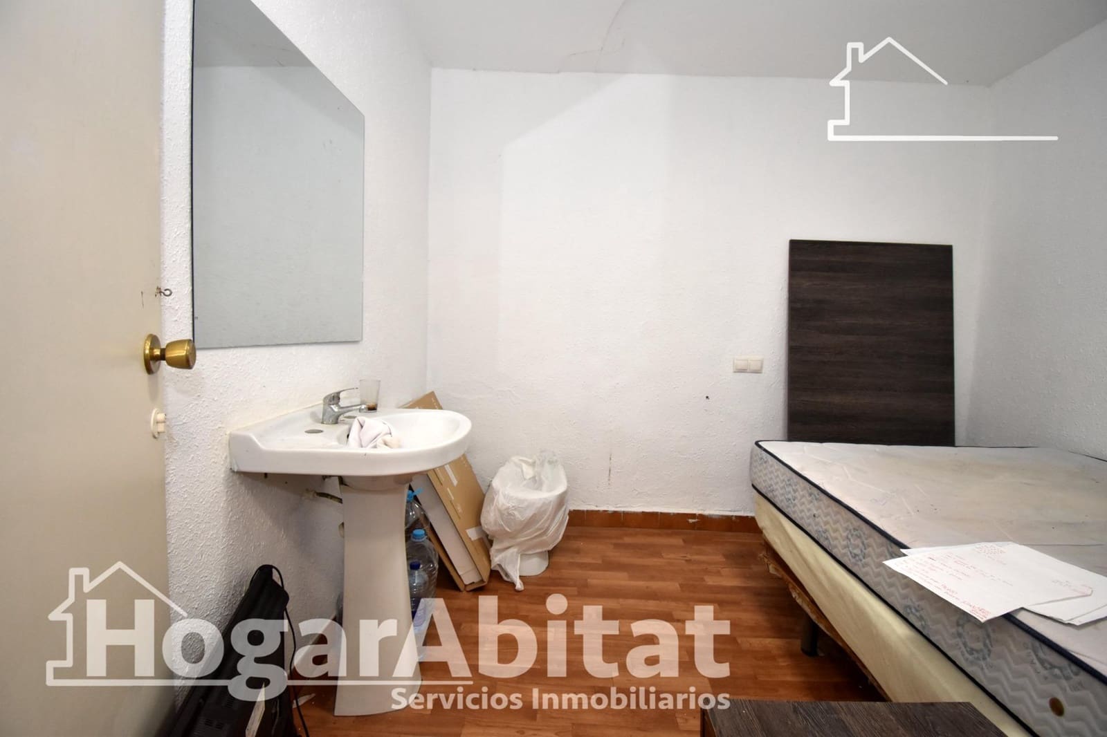 7 sypialnia Dom na sprzedaż w Castello de la Plana - 139 900 € (Ref: 9915889)