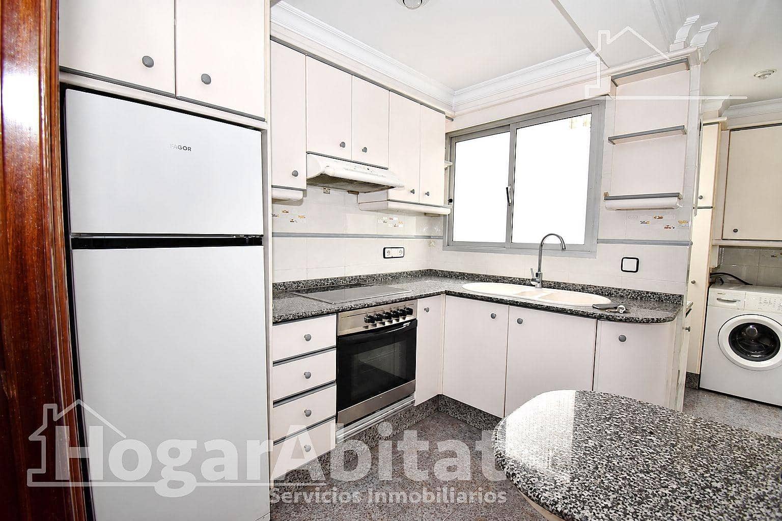 4 bedroom Flat for sale in Alaquas - € 190,000 (Ref: 9920468)