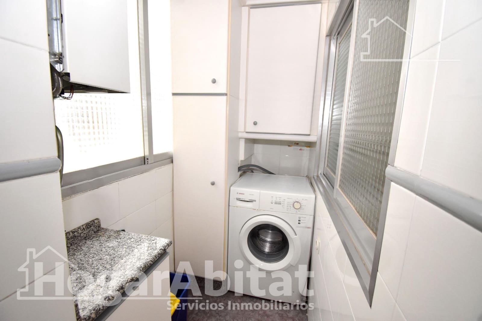4 bedroom Flat for sale in Alaquas - € 190,000 (Ref: 9920468)