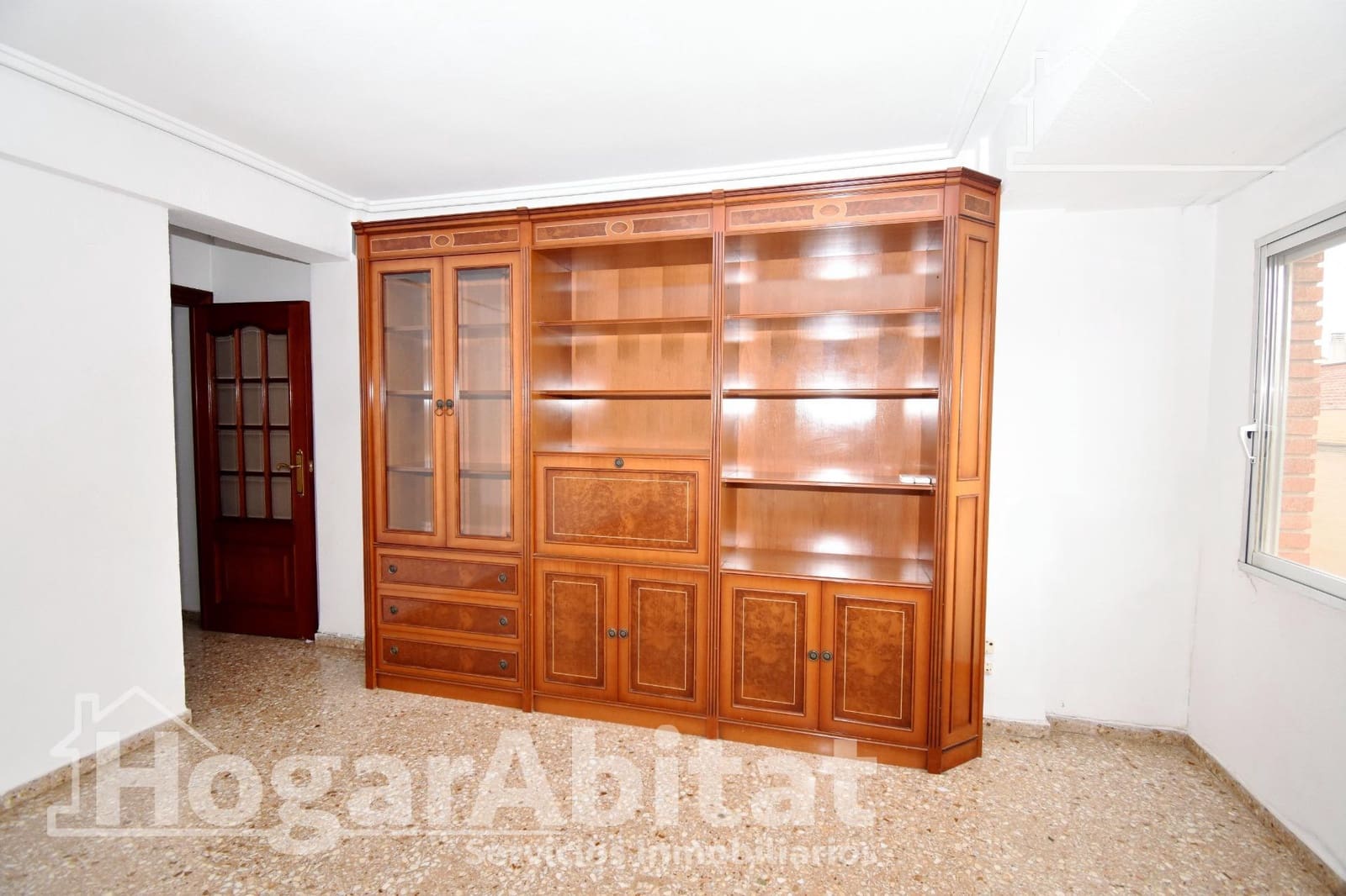 4 bedroom Flat for sale in Alaquas - € 190,000 (Ref: 9920468)