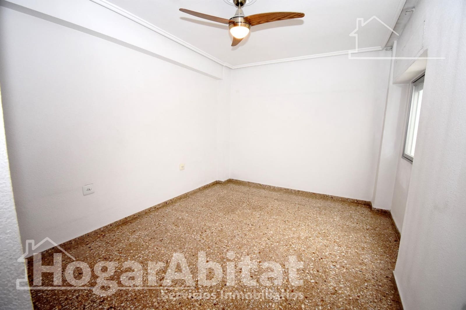 4 bedroom Flat for sale in Alaquas - € 190,000 (Ref: 9920468)