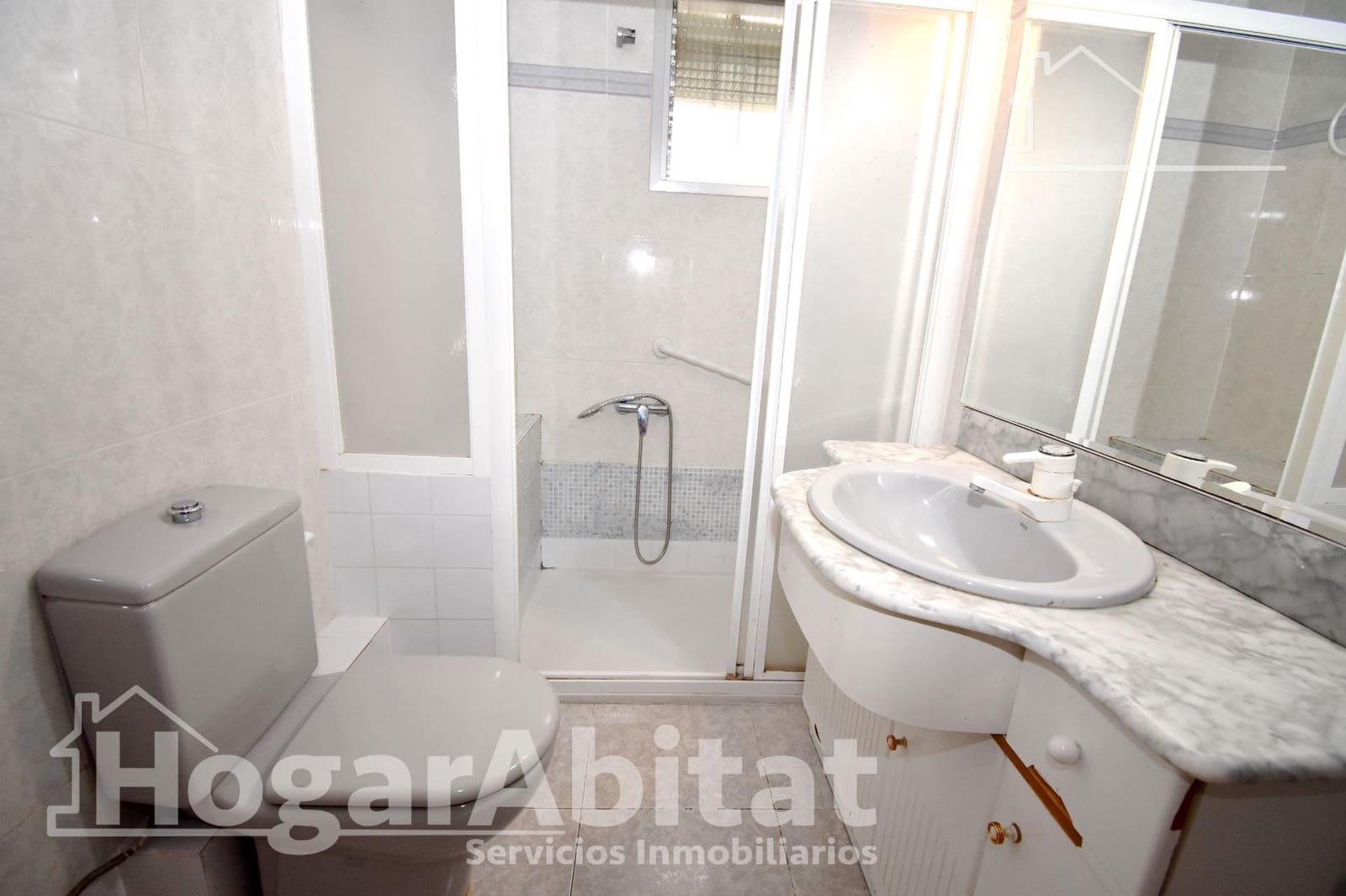 4 bedroom Flat for sale in Alaquas - € 190,000 (Ref: 9920468)