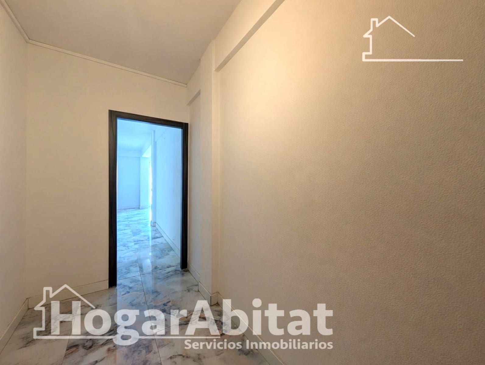 2 soverom Leilighet til salgs i Alicante by med garasje - € 290 000 (Ref: 9920470)