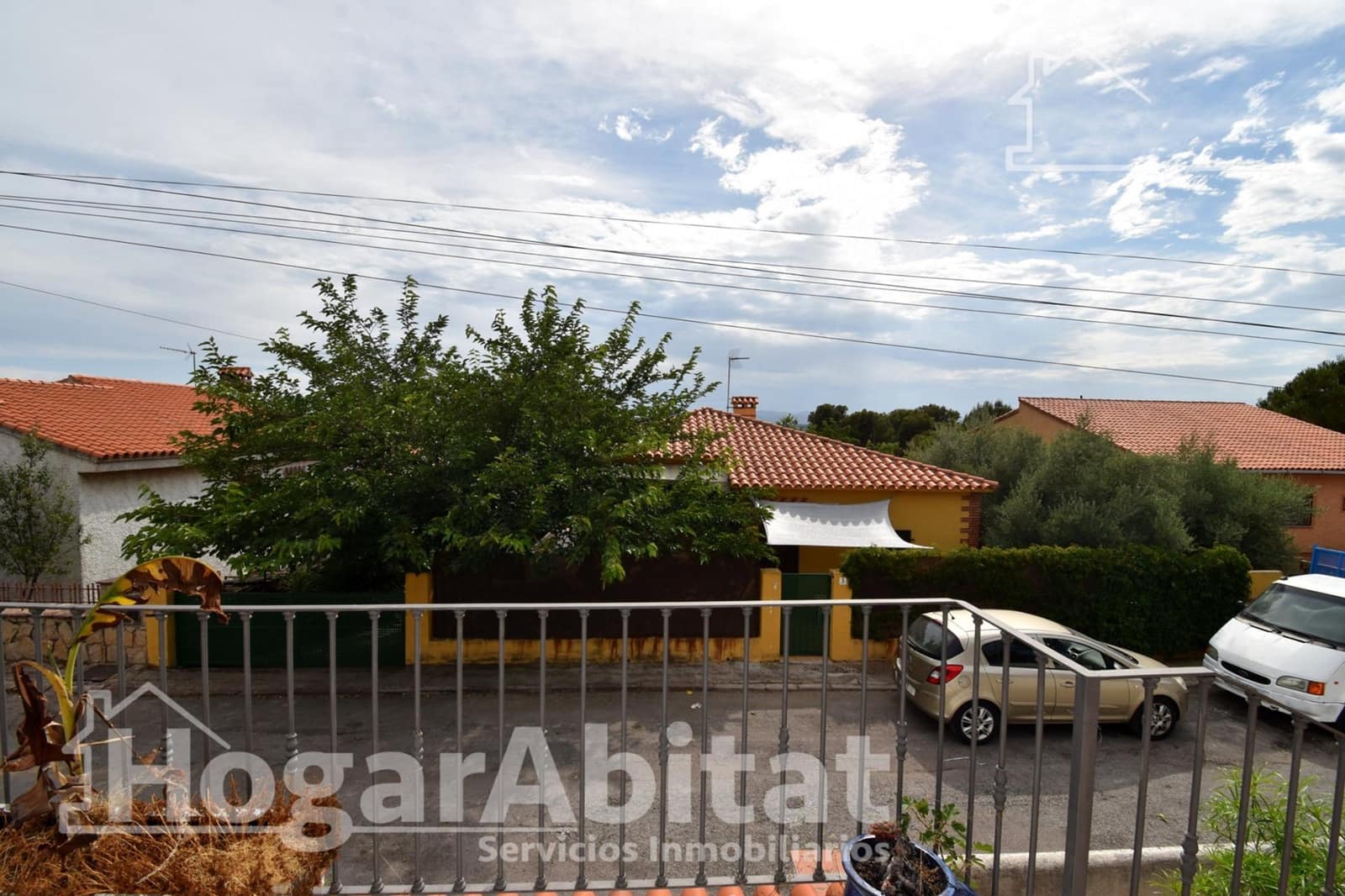 3 bedroom Villa for sale in Borriol with pool garage - € 285,000 (Ref: 9920473)