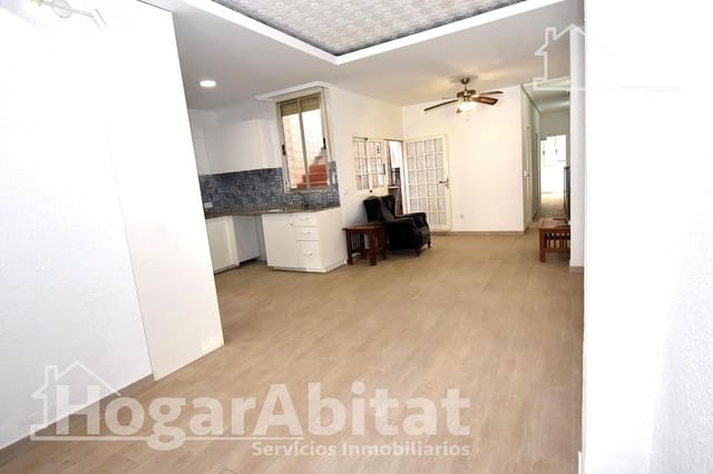 Casa de 3 habitaciones en Aldaia en venta - 300.000 € (Ref: 9920485)