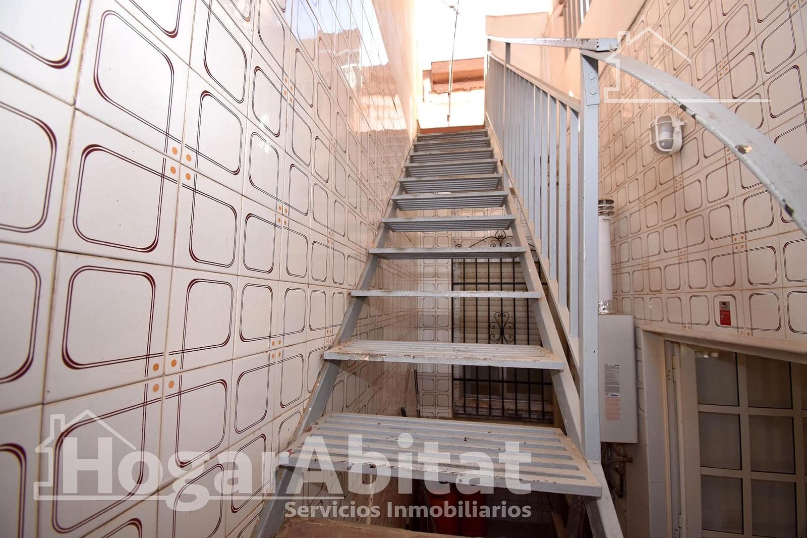 Casa de 3 habitaciones en Aldaia en venta - 300.000 € (Ref: 9920485)