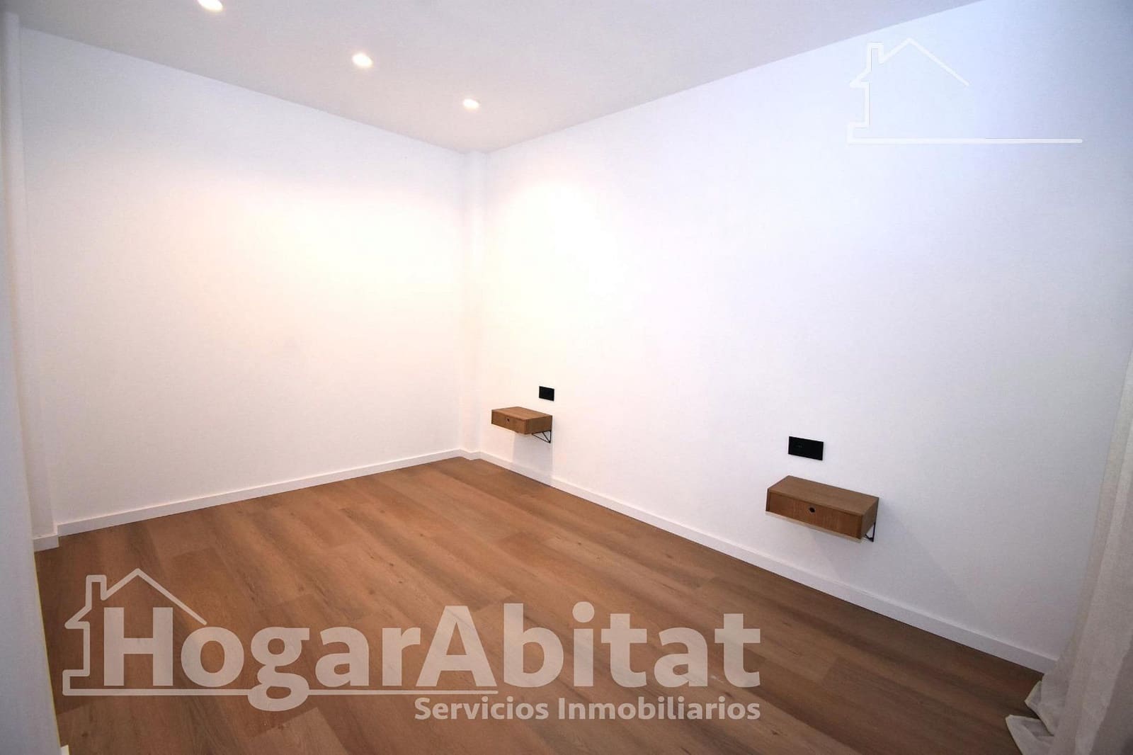 3 bedroom Flat for sale in Quart de Poblet - € 275,000 (Ref: 9922362)