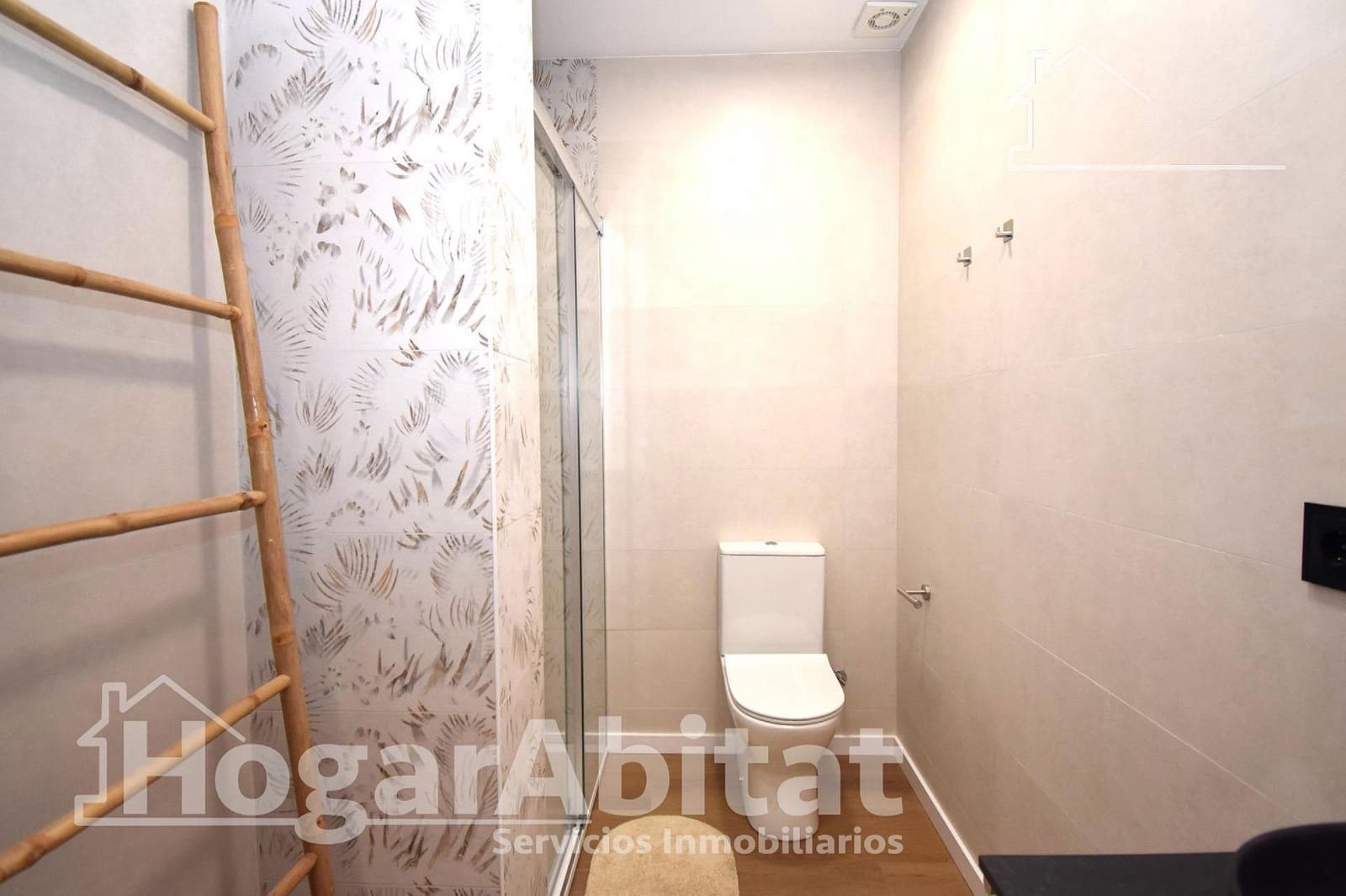 3 bedroom Flat for sale in Quart de Poblet - € 275,000 (Ref: 9922362)