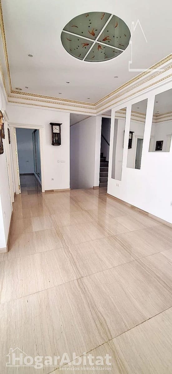 4 Zimmer Villa zu verkaufen in Picassent mit Garage - 950.000 € (Ref: 9927458)